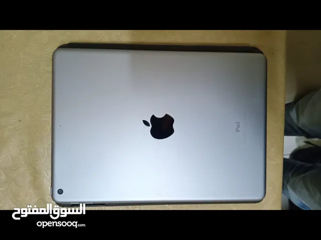 Apple iPad 5 128 GB in Sharjah