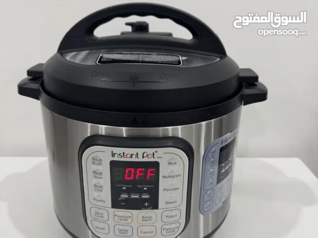 قدر طبخ كهربائي انستانت بوت  8 ليتر حالة  فوق الممتازة كالجديد Instant pot 8 liters