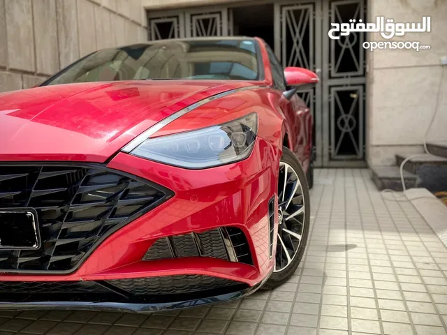 للبيع: هيونداي سوناتا 2021 ليمتد – أعلى مواصفات فول مواصفات 2021 محرك 1.600تيربو المواصفات الكاملة