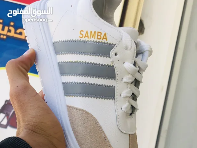 White Comfort Shoes in Benghazi