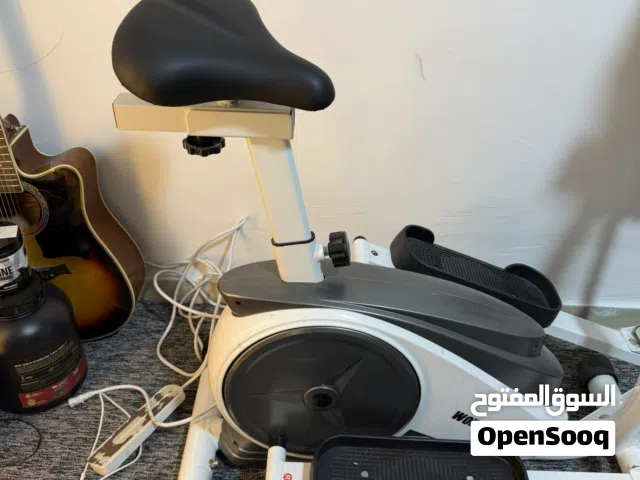 كروس شبه جديد بحالة ممتازة