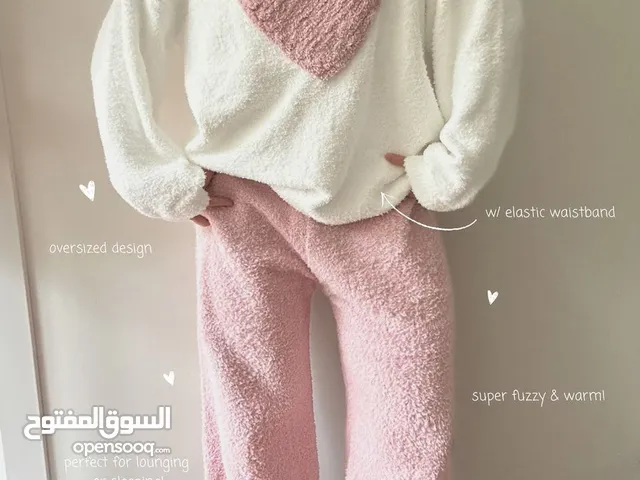 بجامه صوف مريحه واسعه ملمس ناعم مقاس L لارج متوفر حبه فقط صنعاء ويوجد توصيل ايضا للمحافظات