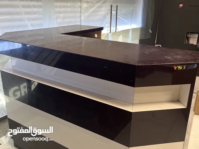 Cash counter for sale