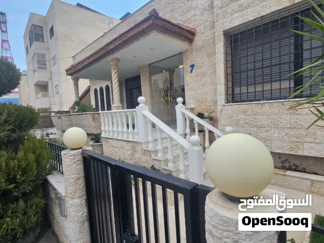 450 m2 3 Bedrooms Villa for Rent in Amman Khalda