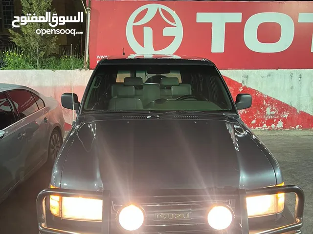 ايسوزو تروبر 2002 كاش او اقساط