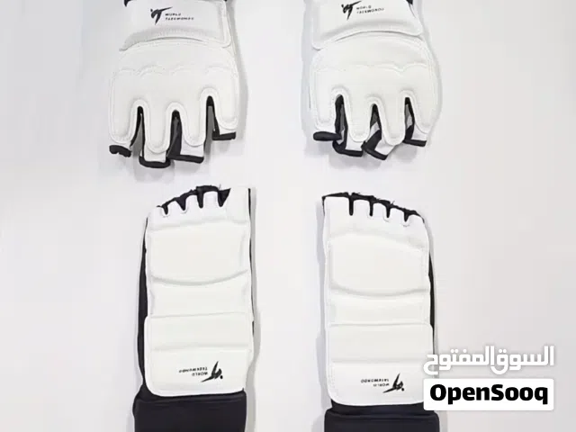 طقم حماية للتيكواندو للارجل والايدي