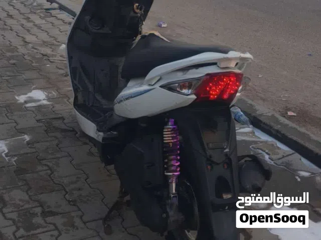 2021 كامكو أخرى