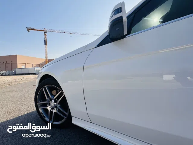 مرسيدس E300 خليجي دفريشن دفع خلفي للبيع او البدل بما يناسب.