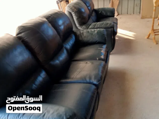 كنب خمس مقاعد نظام امريكي جلد واسفنج دانلوب