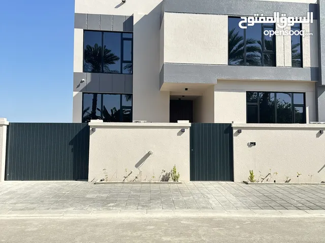 فيلا مميزة للبيع الموالح