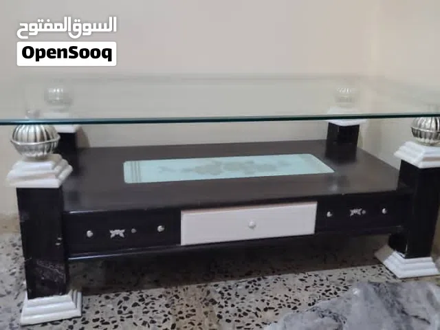 طاولة للشاشة