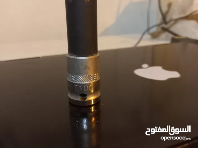 لقمة خاصة للمرسيدس T100( للفينس)