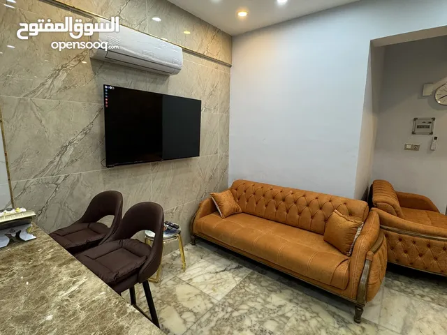 شقه مفروشه تقع شارع فلسطين. VIP