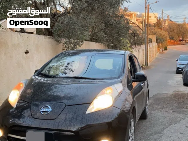 2015 نيسان ليف S