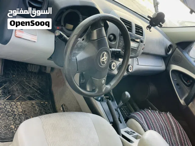 2010 تويوتا راف فور LE