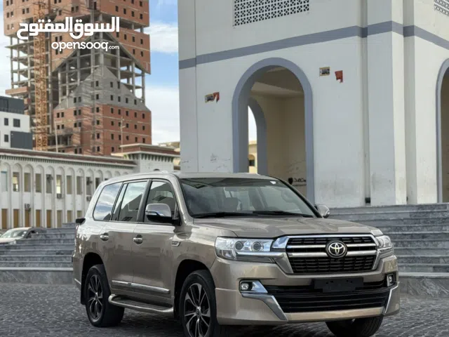 لاندكروزر 2021