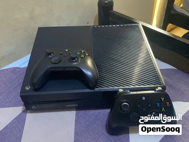 السلام عليكم جهاز اكس بوكس وان للبيع مواصفات فول نظيف كلشش ما مستعمل هواي مساحه 500 كيكا بايت ويا