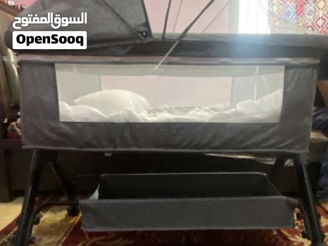 للبيع سرير أطفال