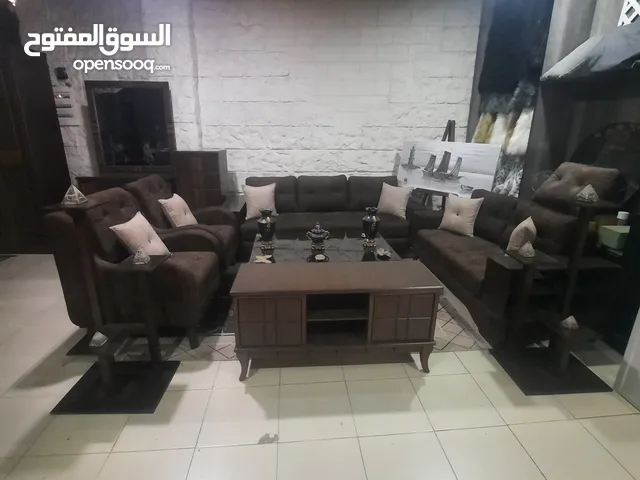 غرفة جلوس تصميم حديث وفريد وسعر ممتاز والجودة عالية
