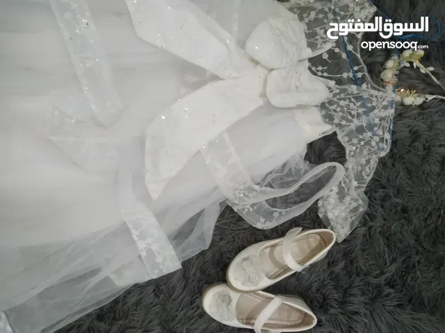 فستان نفاش للاعراس كمام دانتيل ثقيل مع بالورينا وتاج فلل
