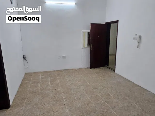 90 m2 2 Bedrooms Apartments for Rent in Muharraq Muharraq City