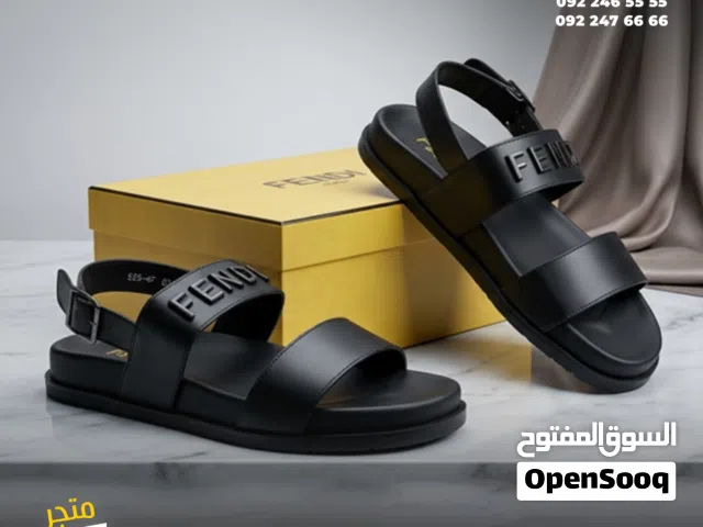 حداء FENDI الفاخر الغني عن التعريف