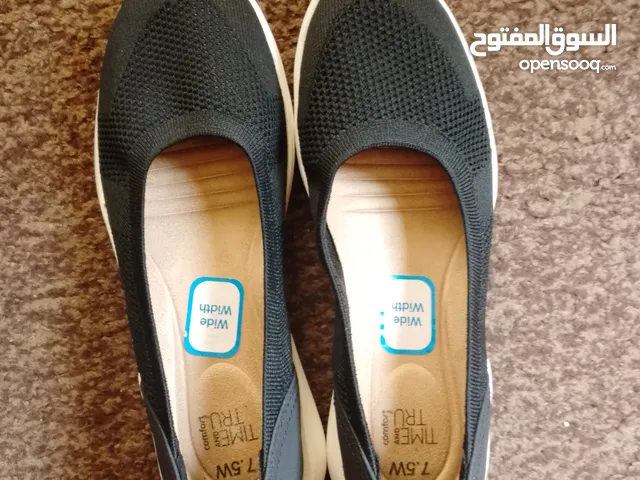احذيه وارد امريكي جديد لم تلبس