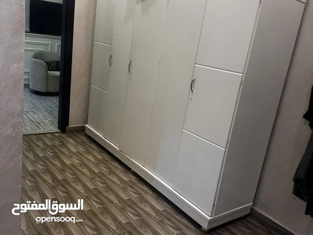 كبتين لبيع مستعمل نظظظيف