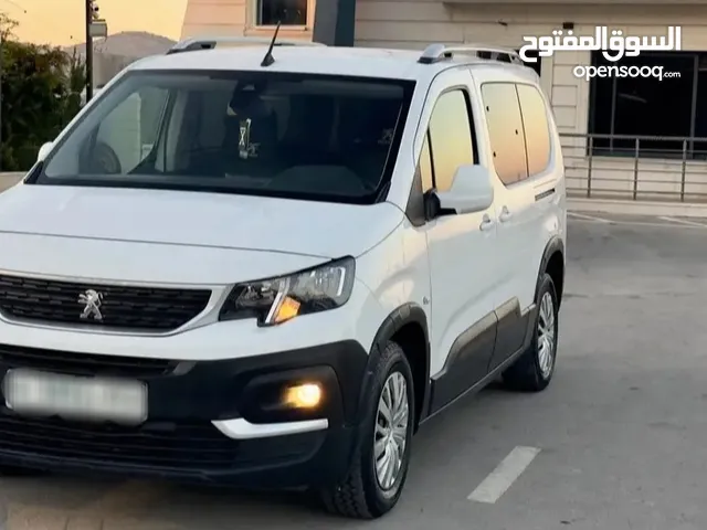 Used Kia Other in Hebron