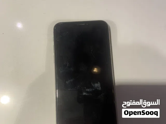 ايفون x للبيع مغير شاشه حاجه صح يبي خلفيه بتاريه نشحن مرتين