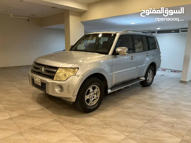 Used Mitsubishi Pajero in Northern Governorate