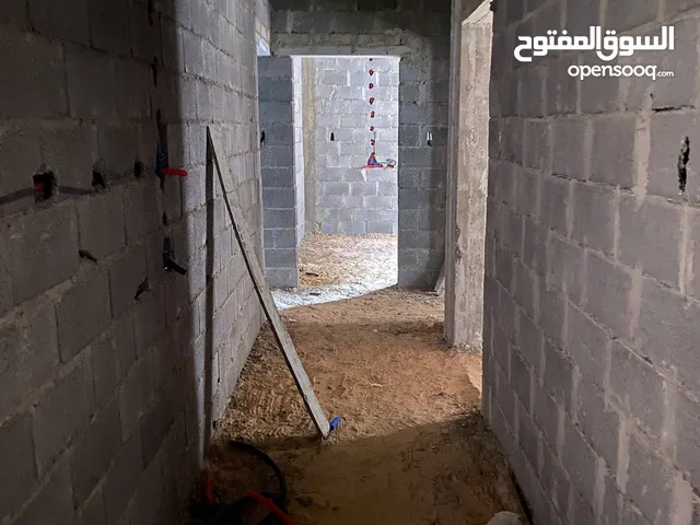 170 m2 3 Bedrooms Apartments for Sale in Tripoli Al-Serraj