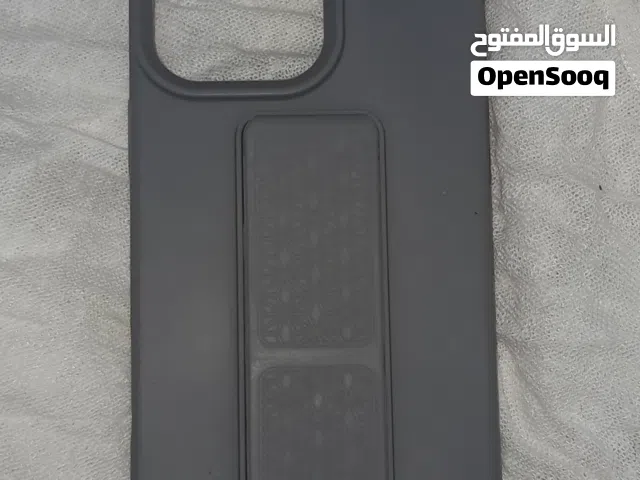 كفر جوال 16 برو نظيف و جديد مع مسند خلفي تقدر تسنده و تشاهد المحتوى و زر الكاميرا موجود عاليمين