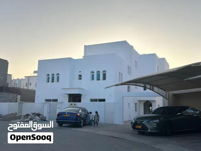 375 m2 5 Bedrooms Townhouse for Sale in Muscat Ansab