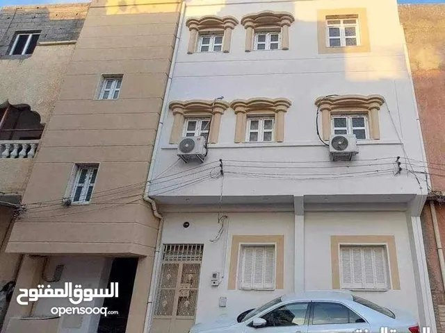 400 m2 More than 6 bedrooms Townhouse for Sale in Tripoli Hai Al-Batata