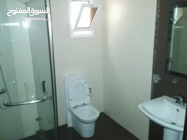 170 m2 4 Bedrooms Apartments for Rent in Muharraq Arad