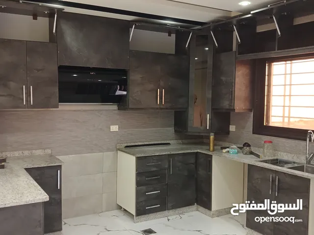 160 m2 3 Bedrooms Apartments for Rent in Irbid Al Thaqafa Circle