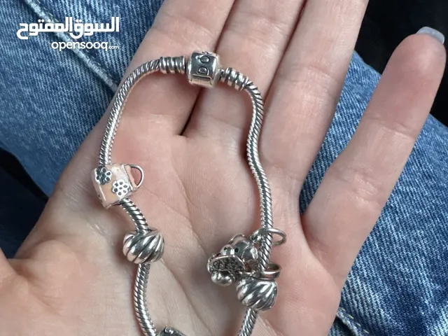 اسوارة بندورة اصلية مع 7 تشارمز