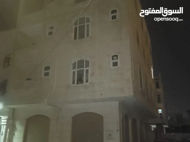 700 m2 4 Bedrooms Apartments for Rent in Sana'a Asbahi