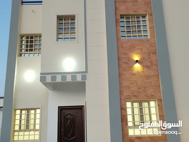 228 m2 4 Bedrooms Villa for Rent in Al Batinah Sohar