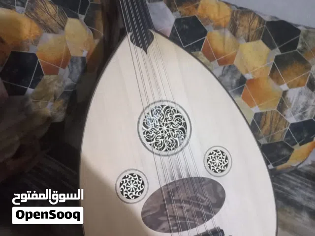 ألة موسيقى العود للبيع