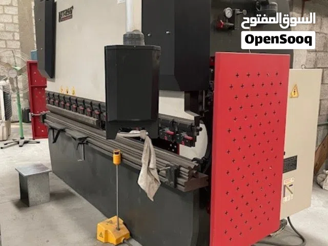 HYDRAULIC PRESS BRAKE MACHINE - SEMI NEW