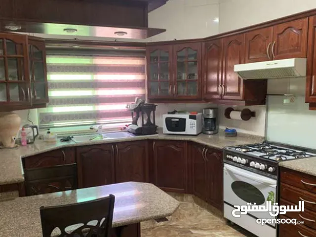 185 m2 2 Bedrooms Apartments for Rent in Amman Daheit Al Rasheed