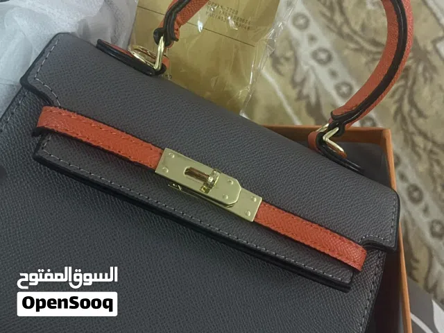 Hand Bags Grey for sale in Muscat