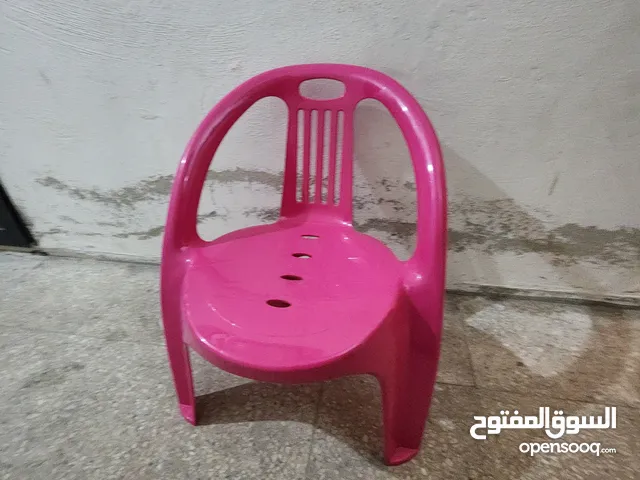 كرسي أطفال للبيع.