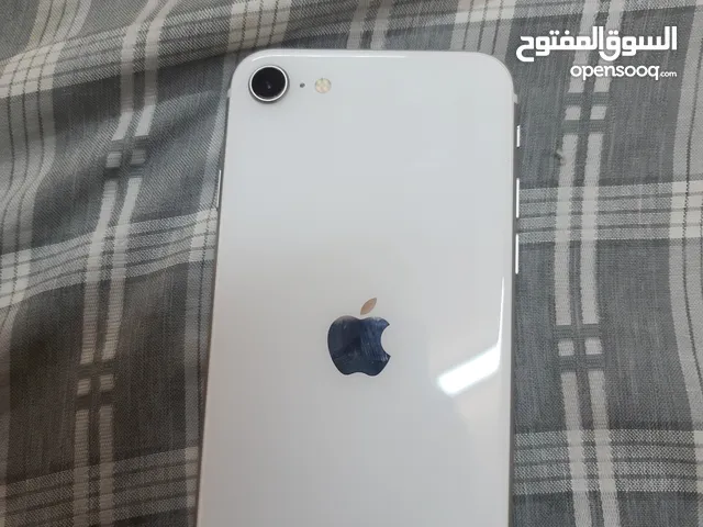 Apple iPhone SE 2 128 GB in Al Sharqiya