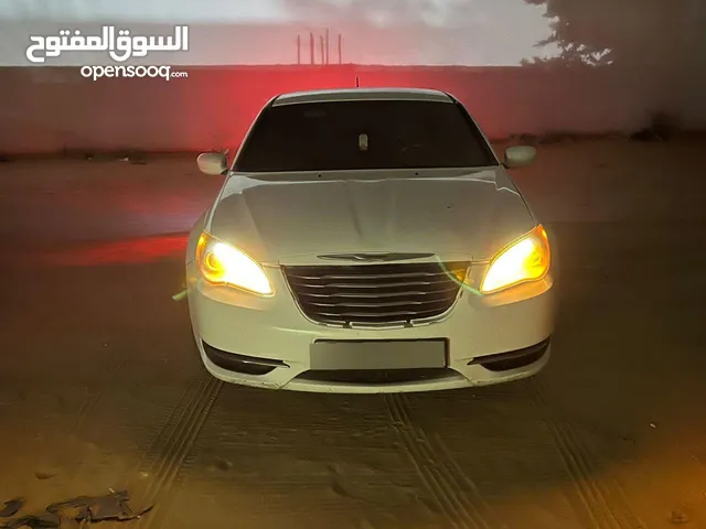 كرايسلر سي200 2014