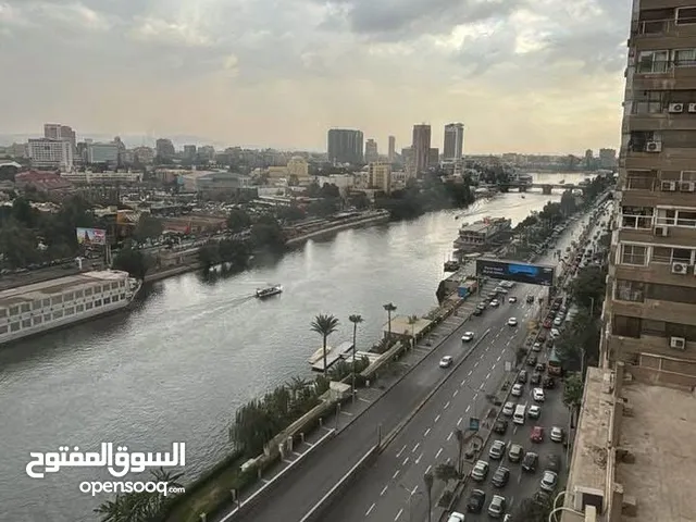 165 m2 3 Bedrooms Apartments for Sale in Giza Agouza