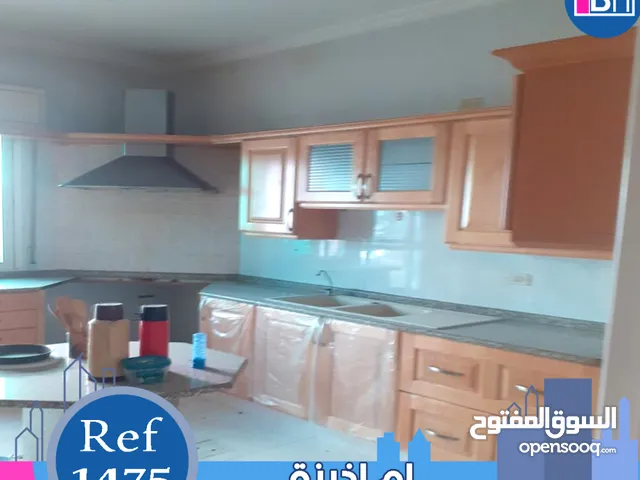 224 m2 3 Bedrooms Apartments for Sale in Amman Um Uthaiena
