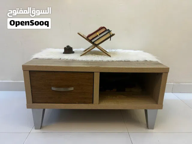 طاوله بحالة جيده جدا